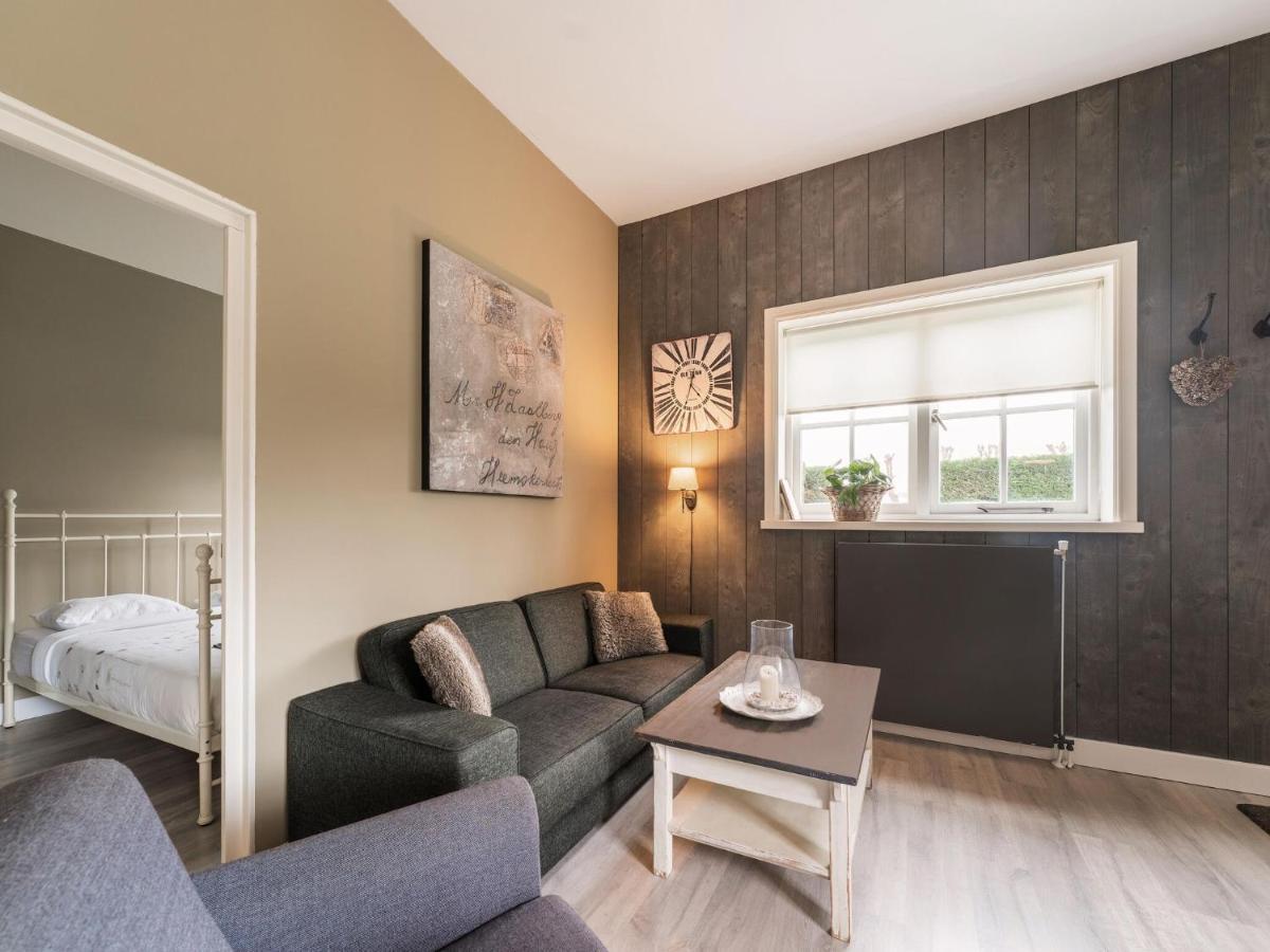 Quaint Summer In Binnen Holiday home *