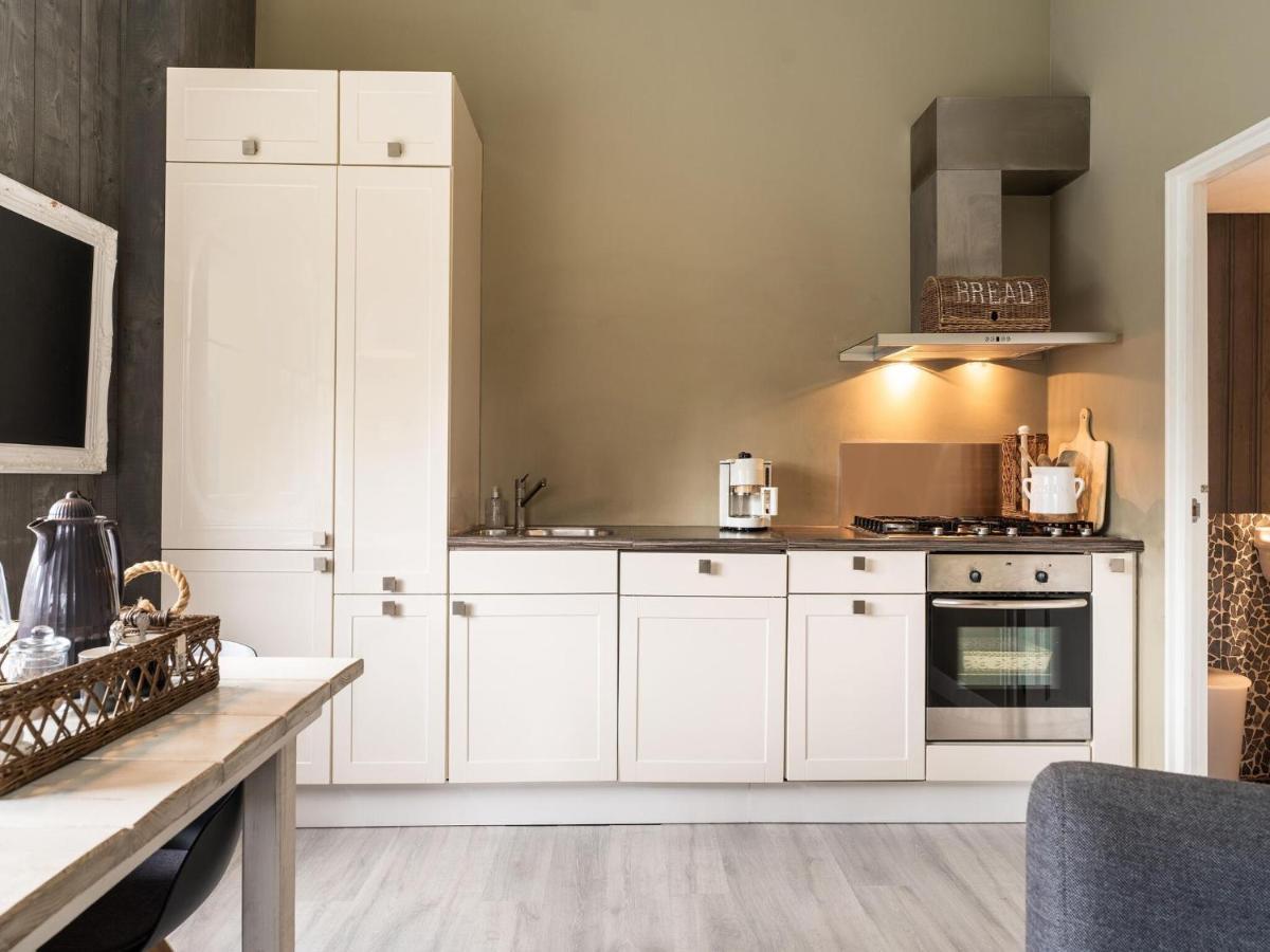Quaint Summer In Binnen Holiday home *