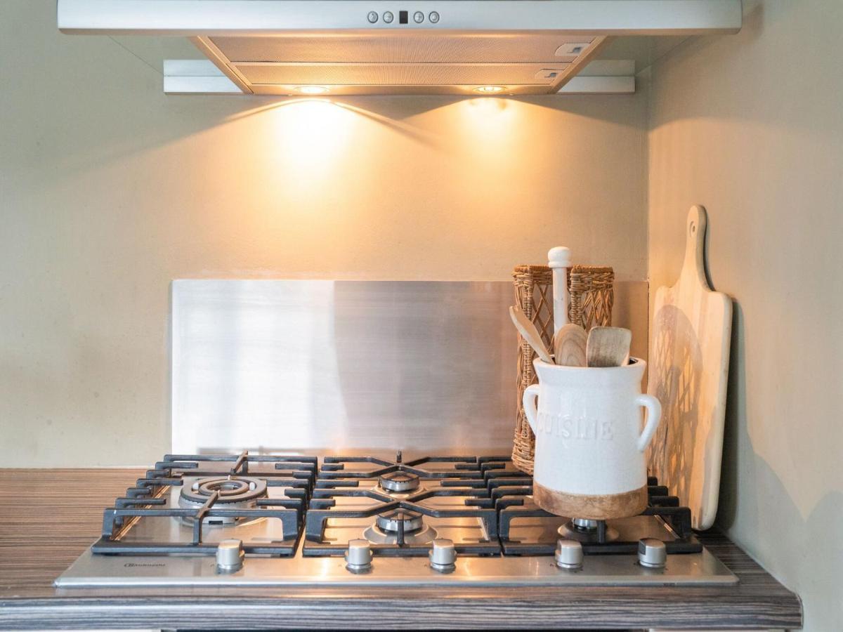 Quaint Summer In Binnen Holiday home *